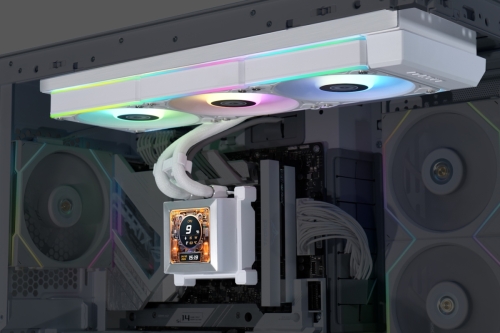 Lian Li HydroShift LCD 360Rシリーズ水冷キット WT - 設置例